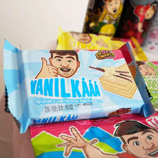 Mega Mix - 7x Tary Drink, 3x Vata, 4x Oplatky, 3x Žvýkačky, 1x Jedlé peníze, Ufouni a Gumoví Ňufíci