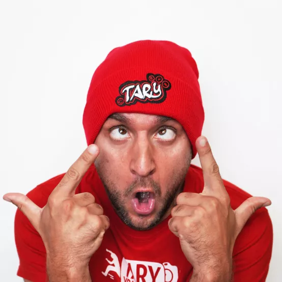 Zimní čepice Tary Jumping Red