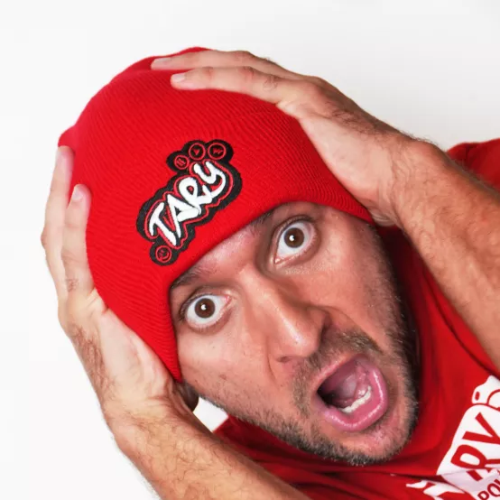 Zimní čepice Tary Jumping Red