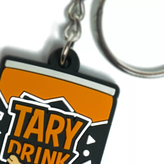 Přívěsek na klíče Plechovka Tary Drink Pomeranč