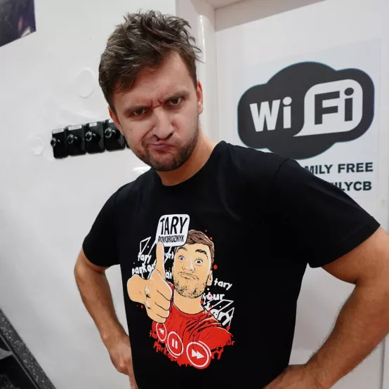 Tričko Tary Povoroznyk Black