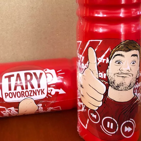 Sportovní láhev Tary Povoroznyk
