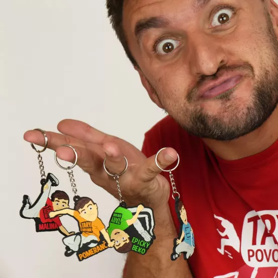 Přívěsek na klíče Postavička Tary Drink Epický beko
