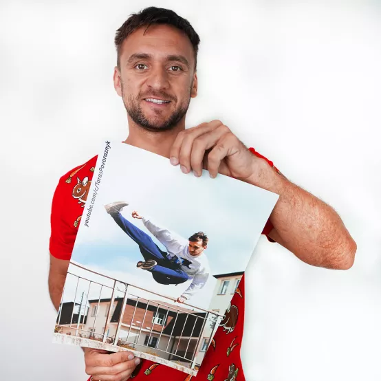 Plakát Tary Speed Vault