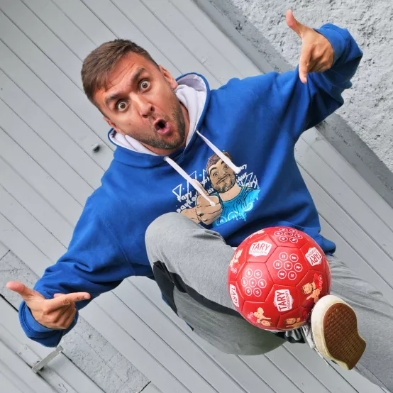 Fotbalový míč Tary Povoroznyk